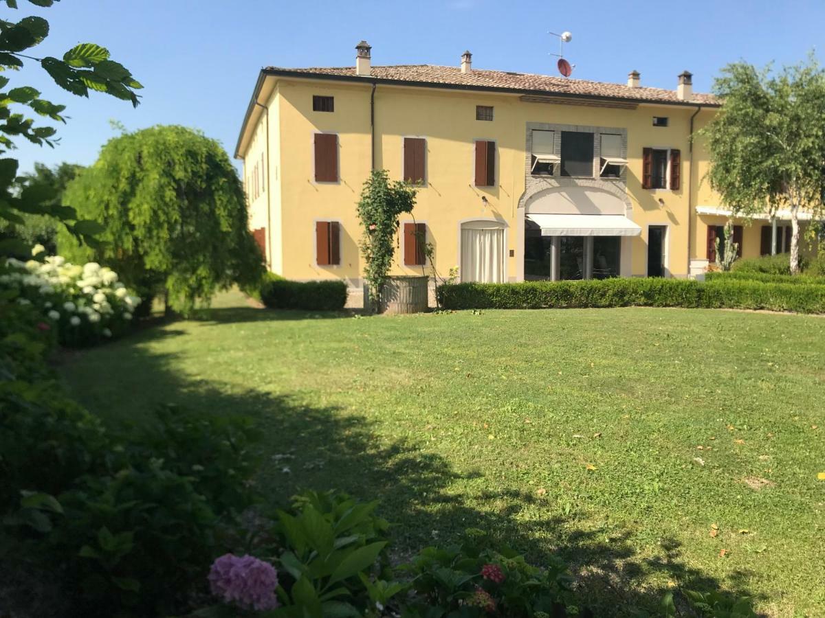 B&B Temenos Parma Kültér fotó